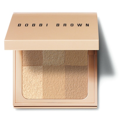 Nude Finish Illuminating Powder | Bobbi Brown Austria E-commerce Site