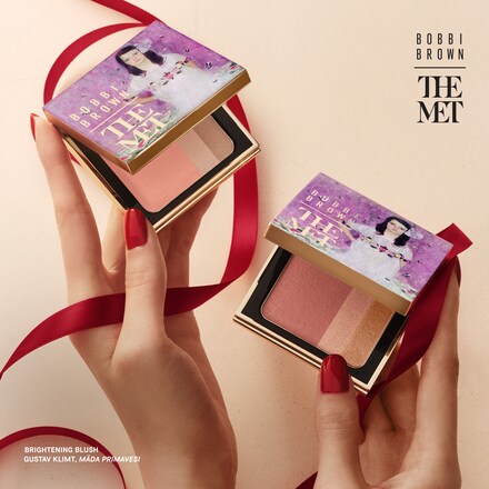 Bobbi Brown x The Met Brightening Blush